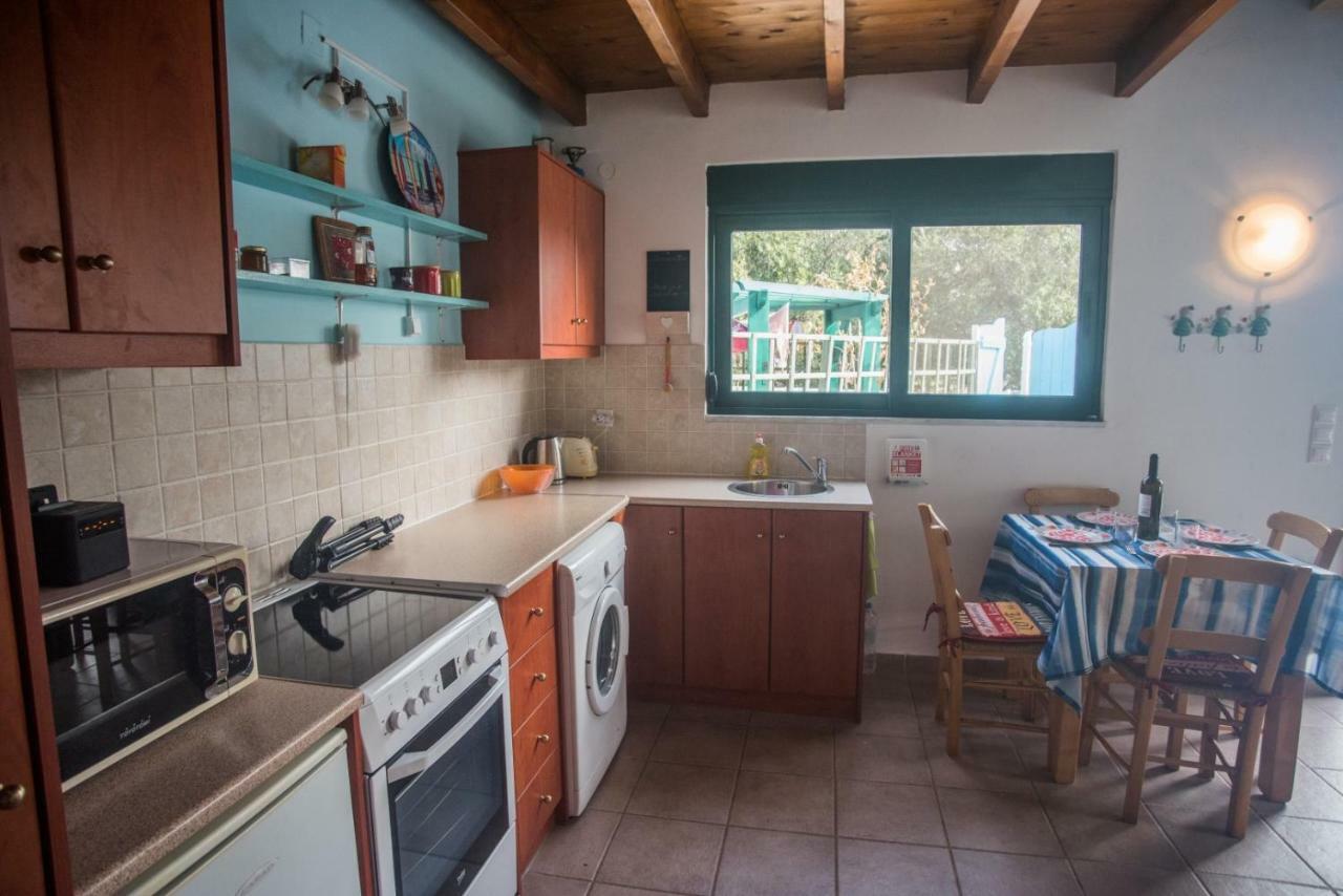 Villa Afou Afráta Eksteriør billede