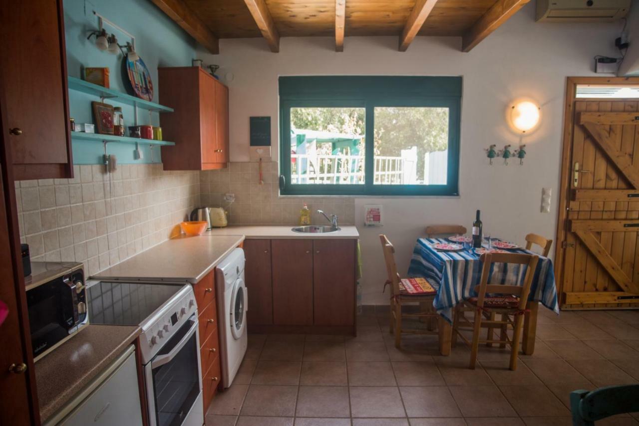 Villa Afou Afráta Eksteriør billede